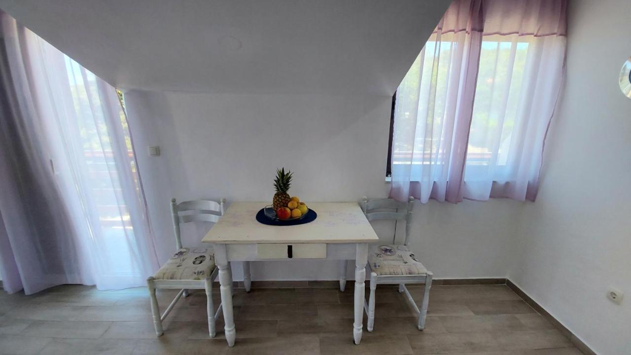 Apartmani Stambuk Jelsa  Exterior foto