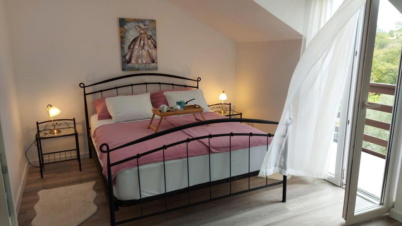 Apartmani Stambuk Jelsa  Exterior foto