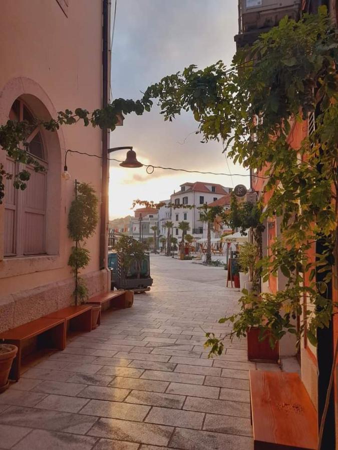 Apartmani Stambuk Jelsa  Exterior foto